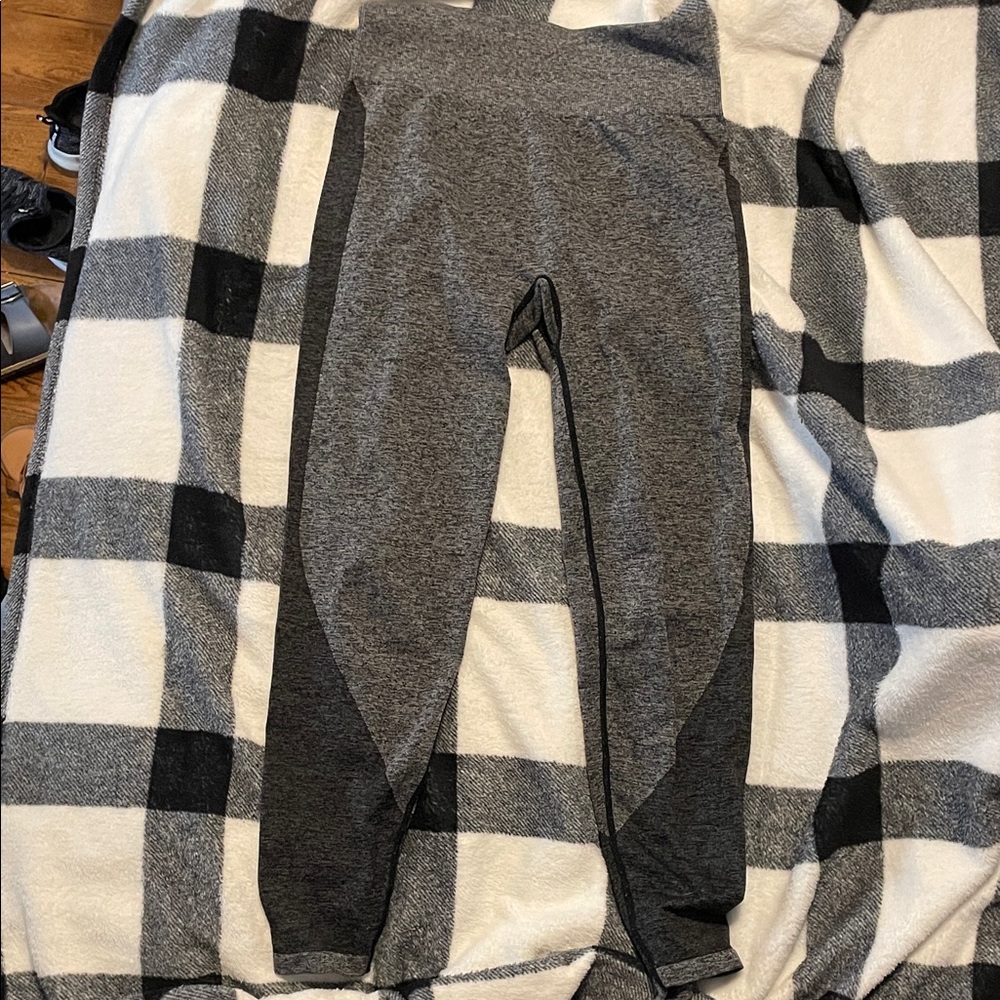 PINK Victoria's Secret Black Seamless Leggings